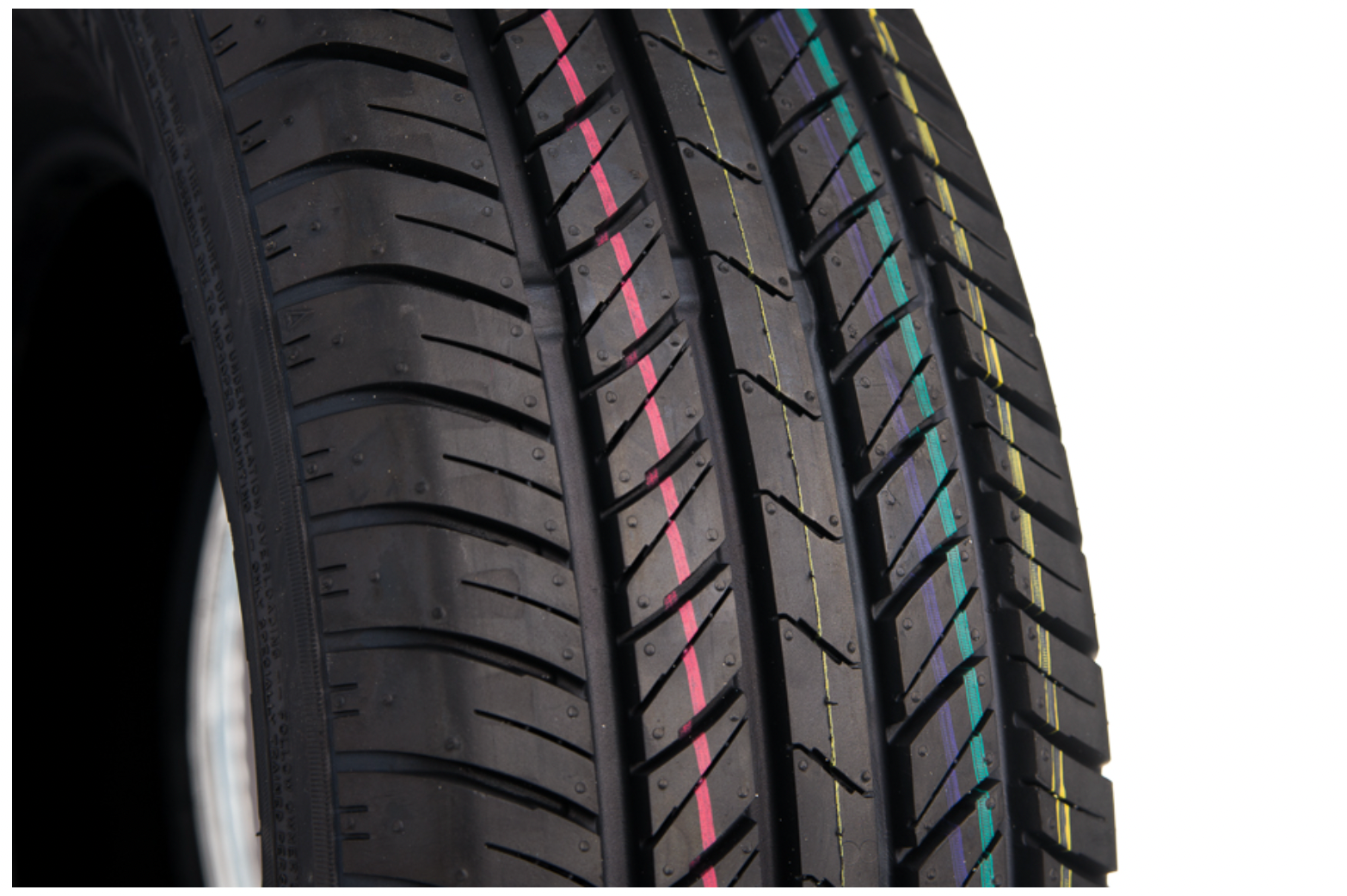 Nankang N 605 TourSport 215/75R15